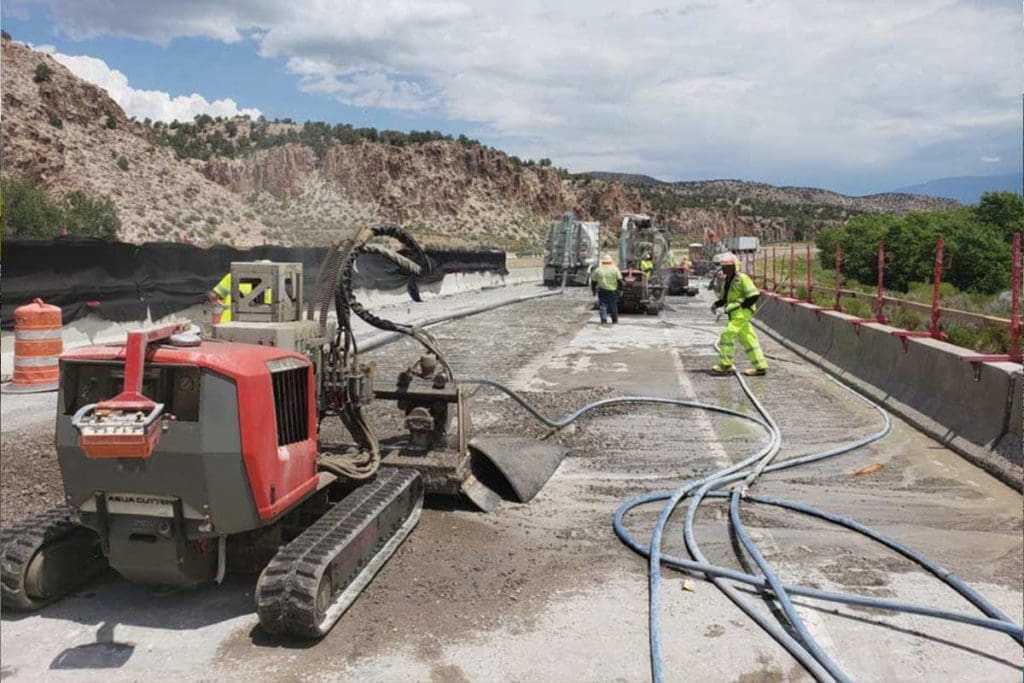 Hyrdo demolition of existing bridge deck