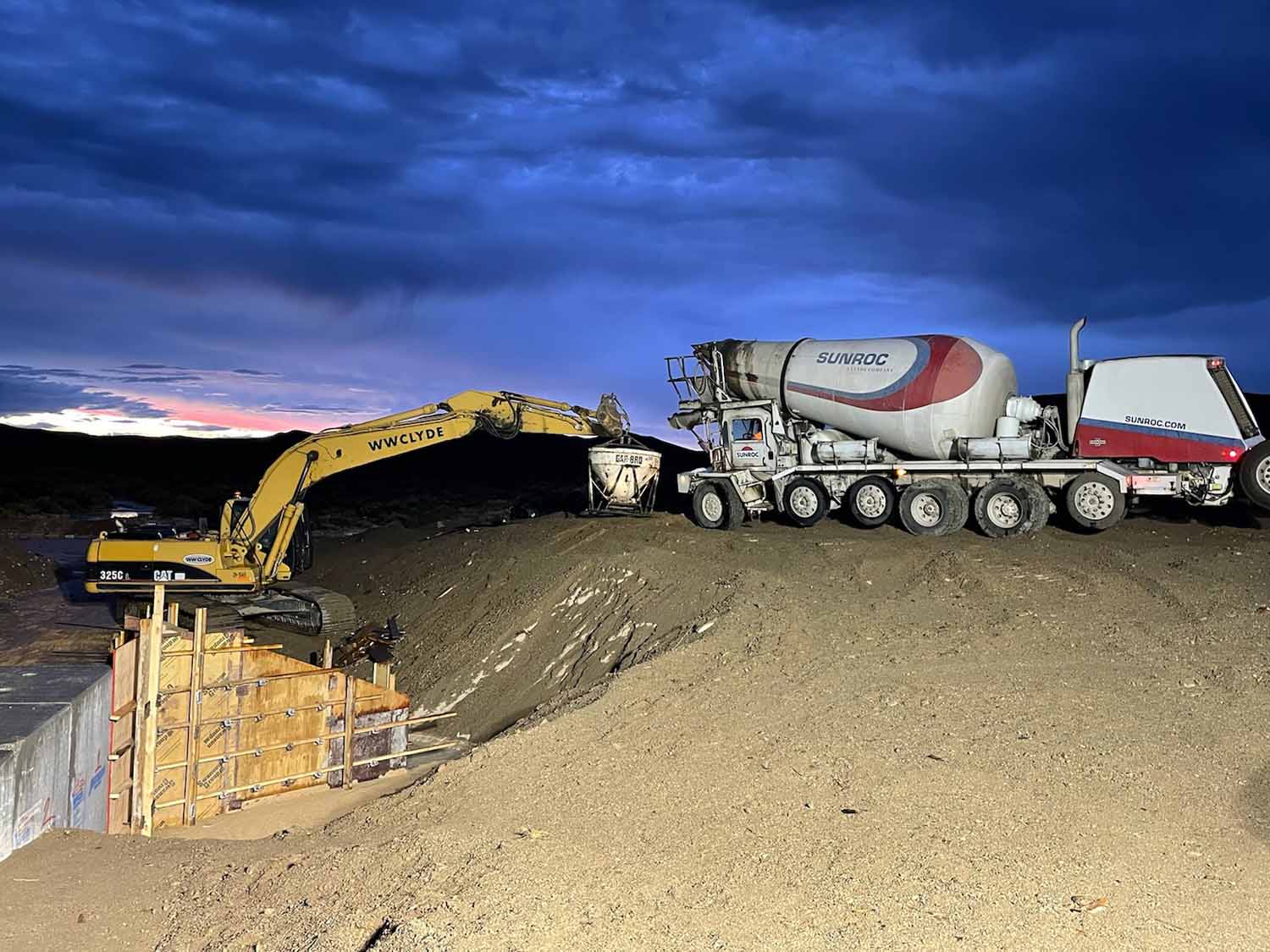 Tonopah NV, Box Culvert Extensions preformed concrete structure concrete delivery by Sunroc