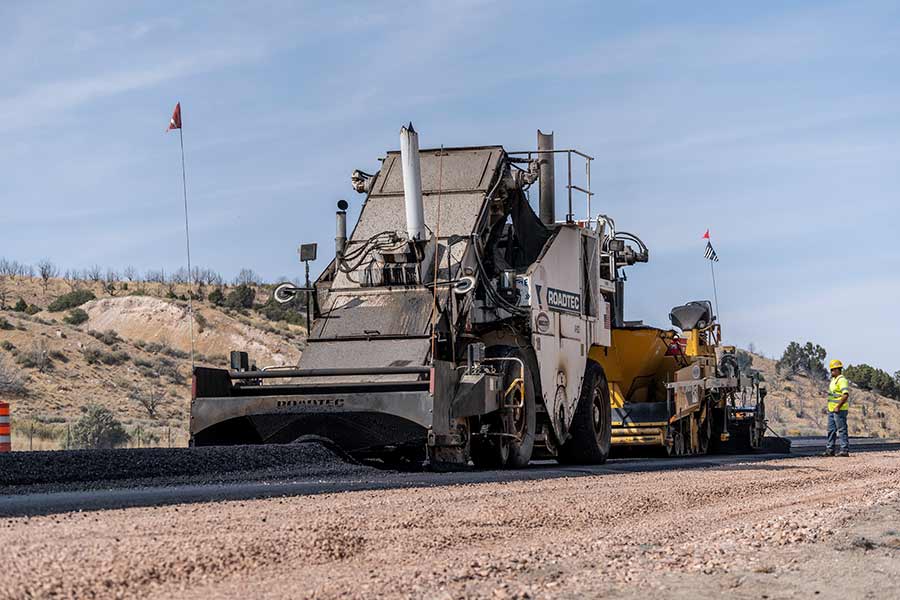 I-15 asphalt paving